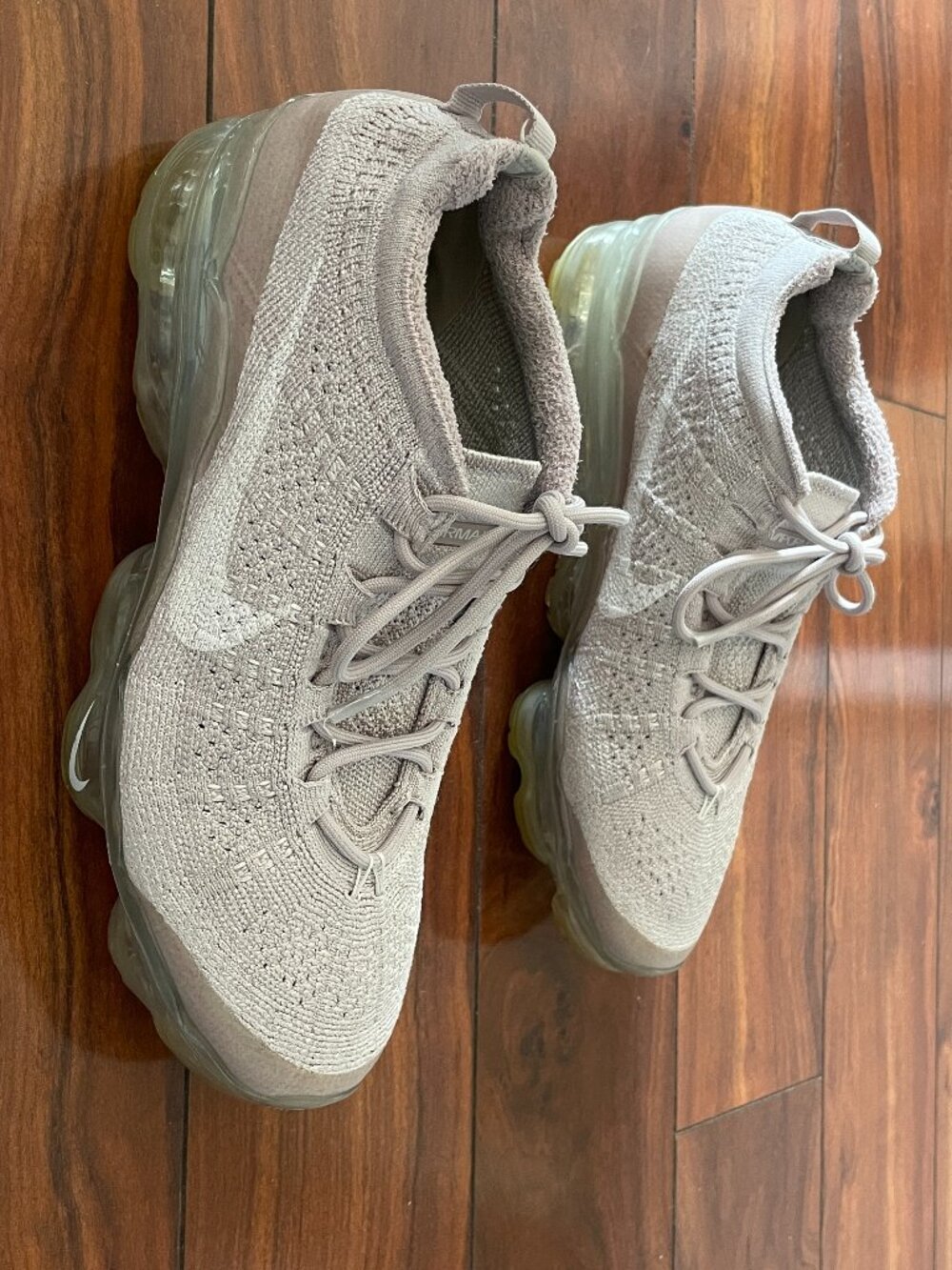 Nike Air VaporMax 2023 Flyknit Gray White Shoes DV6840-003 Women’s Size 9 - Picture 5 of 16